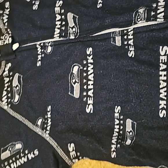 NFL Seattle Seahawks Onsie sleeper footies‎ - Picture 3 of 4